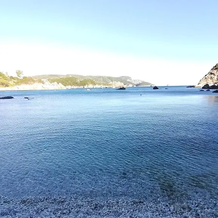 Апартаменты George Michalas Палеокастрица