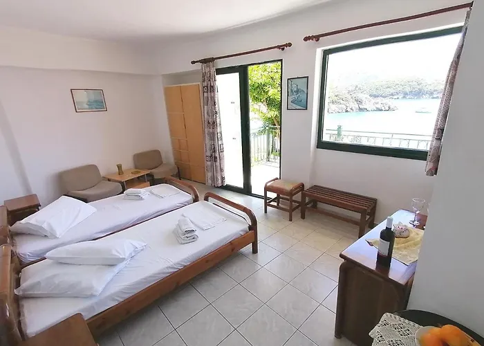 George Michalas アパート